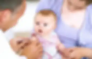 Duh, Karena Tak Mau Memvaksinasi Anaknya, Ibu Ini Terancam Hukuman Penjara