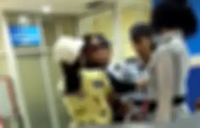 ‘Viral’! ‘Istri Jenderal’ Tampar Petugas Bandara Gara-gara Tak Terima Diminta Copot Jam Tangan