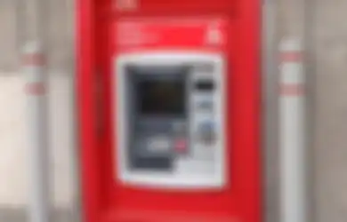 Berjam-jam Terperangkan dalam Mesin ATM, Cara Meminta Tolong Pria Ini Patut Diacungi Jempol