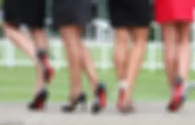 Bikin Pria Menengok, Tapi Sepatu Ini Bikin Wanita Sakit Punggung