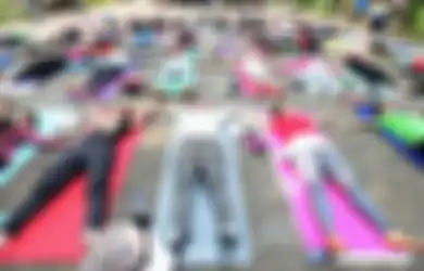 Yuk! Beryoga dan Bergembira di Taman Kota