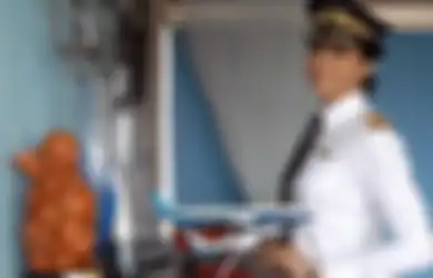 Yuk, Berkenalan Dengan Anny Divya, Pilot Wanita Termuda di Dunia yang Menerbangkan Boeing 777