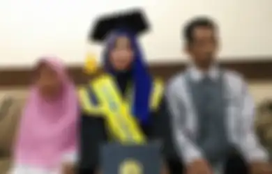 Kuliah Bermodal Beasiswa dan Lulus Cumlaude, Siapa Sangka Calon Bidan Ini Terlahir dari Orangtua Tunanetra
