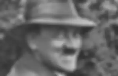 Sempat Berkumis ‘Gahar’ Ala Gatot Kaca, Kenapa Hitler Kemudian Memilih Kumis ‘Lucu’ Ala Charlie Chaplin?
