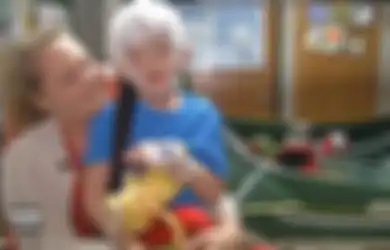 Idap Penyakit Misterius, Anak Berumur 7 Tahun Ini Tidur Nyenyak Selama Dua Minggu Berturut-turut