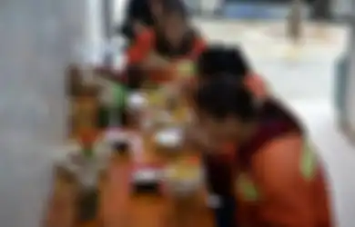 Restoran di China Ini Tawarkan Makanan Gratis untuk Petugas Penyapu Jalan, Prajurit, dan Lansia