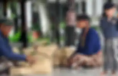 Menjadi Abdi Dalem, Demi Mendapatkan Berkah atau Memburu Gelar Kebangsawanan?
