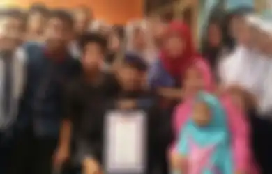 Salut, dengan Gaji Pas-pasan, Anggota Brimob Ini Berhasil Hidupi 64 Anak Yatim Selama 10 Tahun