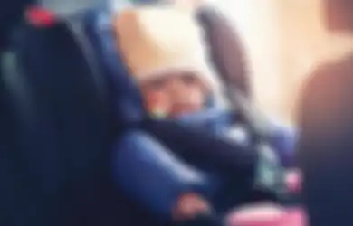 Peringatan! Jangan Pernah Pakaikan Jaket pada Anak yang Duduk di Car Seat, Akibatnya Fatal