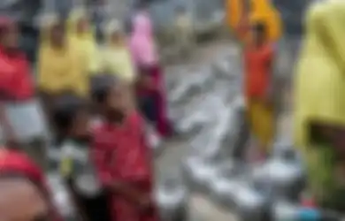 Demi Dapat Jatah Makanan di Pengungsian, Banyak Bocah Perempuan Rohingya Dipaksa Menikah oleh Orangtua Mereka