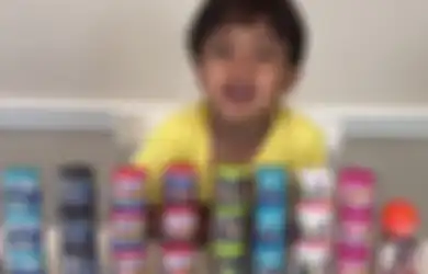 Review Mainan di YouTube, Bocah 7 Tahun Ini Jadi Miliarder Muda Dengan Pendapatan Rp149 Miliar