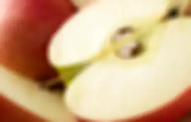 Hati-hati Jangan Asal Makan! Ternyata Biji Buah Apel Mengandung Racun Sianida