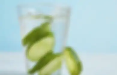 Wow! Inilah 7 Hal 'Ajaib' yang Akan Terjadi pada Tubuh Anda Jika Rutin Meminum Air Mentimun!