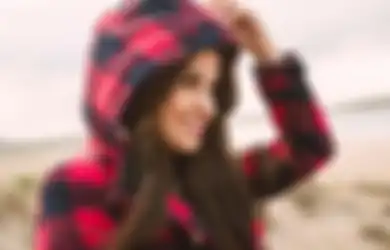 Wahai Pasangan yang Sedang Dimabuk Asmara, 'Mencuri' Hoodie Pasangan Ternyata Bagus Untuk Kesehatan