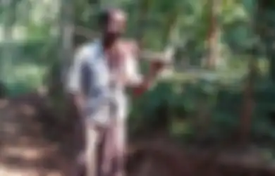 Pahlawan Sejati, Laki-laki India Membangun Jalan Menembus Bukit sehingga Anak-anak Bisa Sekolah dengan Mudah