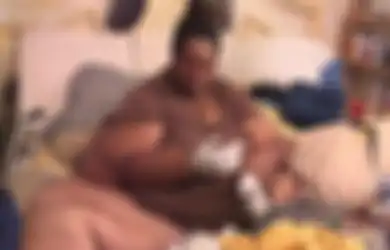 Tragis! Satu Keluarga Menderita Obesitas Parah hingga Beratnya 304 Kg dan Tidak Bisa Bangun dari Kasur