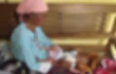 Nenek Jual Jarik Demi Belikan Susu Cicitnya yang Tak Pernah Diberi ASI bahkan Ingin Dibuang oleh Ibunya