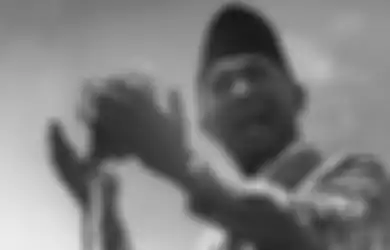 Sepenggal Kisah Bung Karno, Akad Nikahnya Hampir Batal Karena Dandan Terlalu Necis