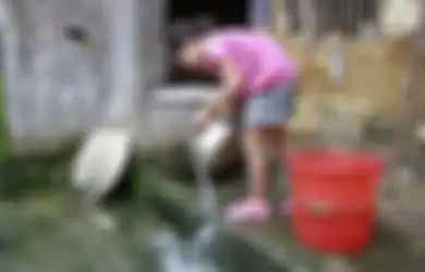 Gadis Kecil Usia 10 Tahun Jadi Orangtua Untuk Kedua Adiknya, Sang Ayah Telah Meninggal, Ibunya Kabur
