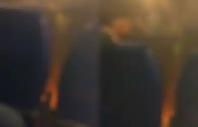 Power Bank Meledak dan Terbakar di Kabin Pesawat, Video Ngeri Perlihatkan Penumpang Berhamburan ke Pintu Darurat