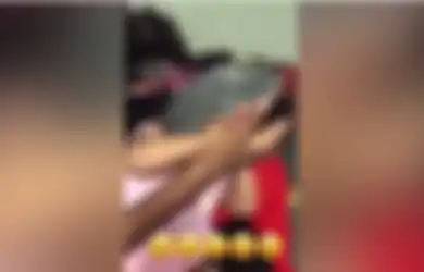 Sadis, Orangtua Ini ‘Pamer’ Kekejaman Mereka saat ‘Disiplinkan’ Anak di Media Sosial
