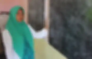 Meski Honornya Cuma Rp200 Ribu, Susi Susanti Ikhlas Mengajar 6 Kelas Anak-anak di Perbatasan Seorang Diri