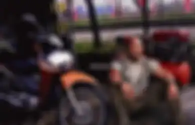 Dari Hansip Hingga Tukang Becak, Inilah Profesi 'Sampingan' Para Selebritas Dunia Versi Indra Hakim, Kocak!