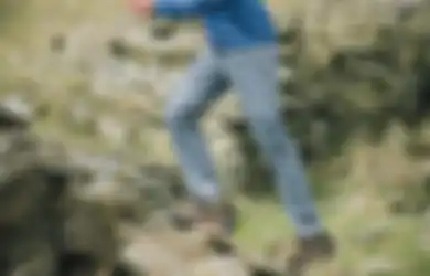 Hati-hati! Menggunakan Celana Jeans Saat Mendaki Gunung Bisa Membunuh Kita, Ini Alasannya