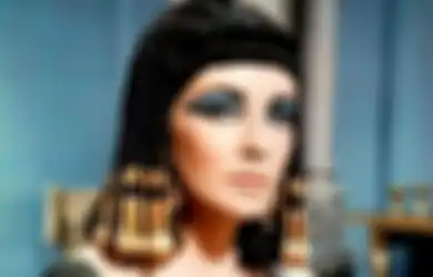 Di Balik Riasan Mata Cleopatra yang Mempesona, Ternyata Ada Fungsi 'Ajaib' yang Jarang Diketahui Orang