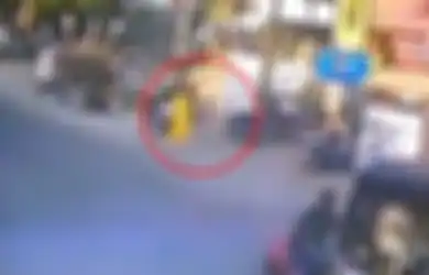 (VIDEO) Seorang Wanita Salto di Udara Setinggi 10 Kaki Akibat Diseruduk Banteng