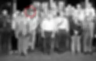 Puluhan Tahun Jadi Misteri, Sosok Wanita dalam 'Kerumunan' Ilmuwan Pria Tahun 1971 Ini Terungkap Berkat Twitter