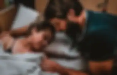 Mengharukan, Ibu Ini Tetap Melahirkan Bayinya Meski Tahu Bayinya Telah Meninggal