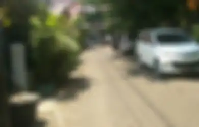 Sering Terganggu dengan Mobil Tetangga yang di Parkir di Depan Rumah? Ini Jalur Hukum yang Bisa Anda Tempuh!