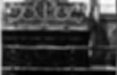 (Foto) Penampakan Kepala Anjing hingga Sosok Misterius Ini Terekam Jelas di Kamera Film, Bikin Ngeri!