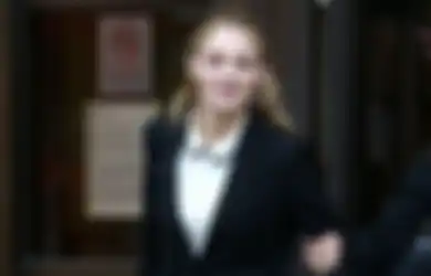 Gadis yang Dianggap 'Terlalu Pintar untuk Dipenjara' Setelah Menusuk Mantannya Itu Kini Kencani Anak Triliuner Rusia