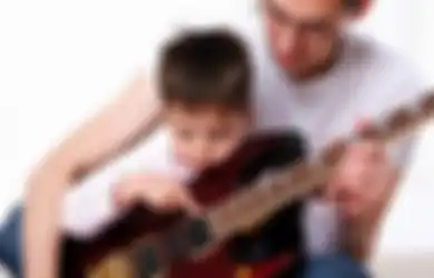 Orangtua, Mengenalkan Musik pada si Kecil Baik untuk Kecerdasan Linguistik dan Pendeteksian Pola Suara Lho
