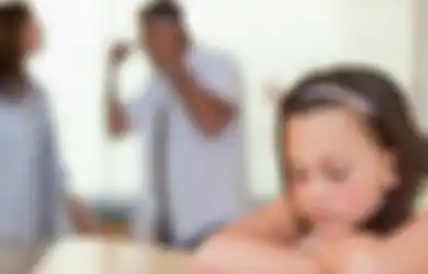 Orangtua Cerai, Anak Lebih Aman dengan Ibu