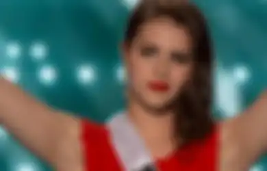 Setengah Wajahnya Lumpuh, Miss Universe asal Slovenia Ini Justru Raih Banyak Dukungan