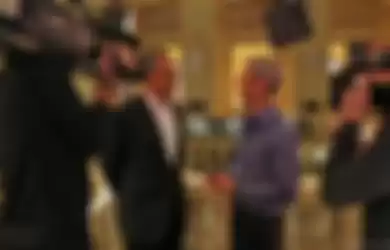 Video Wawancara Tim Cook Dengan Brian Williams Dari NBC