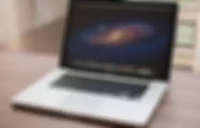 (Opini) Kenapa Apple Masih Menjual MacBook Pro non Retina?