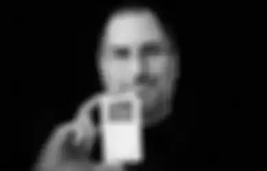 Tim Cook Meminta Apple Mengenang 2 Tahun Kepergian Steve Jobs