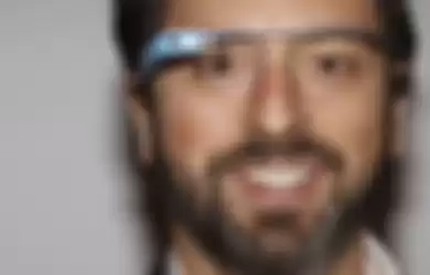 Phil Schiller: Tak Percaya Orang (Normal) Mau Pakai Google Glass