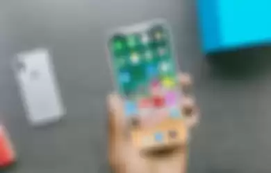 Apple Gandeng LG Garap Layar OLED yang Bisa Dilipat buat iPhone