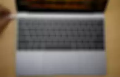 (Rumor) MacBook 12 inci Generasi Baru Gunakan CPU Intel “Amber Lake”