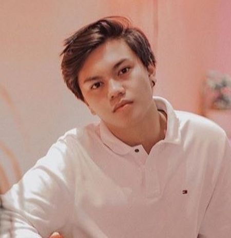 Lirik dan Arti Lagu Be Around Me - Will Joseph Cook, OMG ...