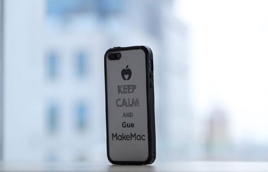 5 Benda yang Bisa Kamu Simpan di Balik Case iPhone