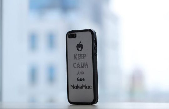 5 Benda yang Bisa Kamu Simpan di Balik Case iPhone