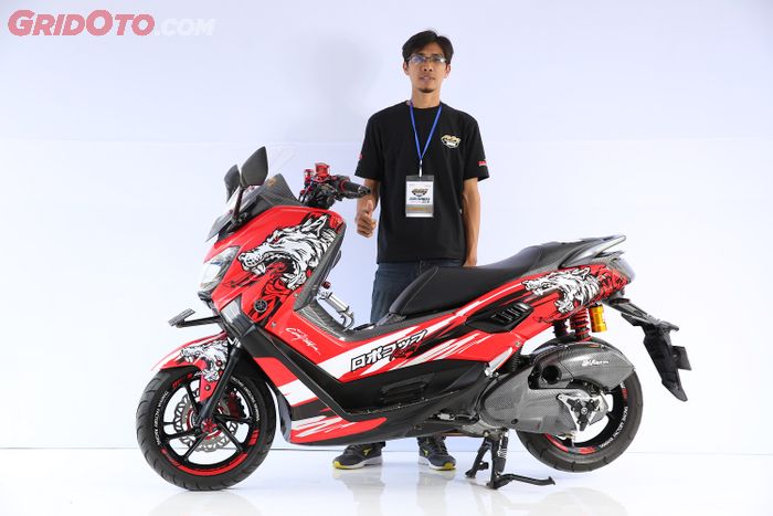Muka Serigala Bikin Tongkrongan NMAX Ini Jadi Beda 