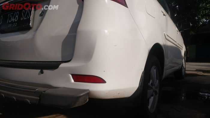 cat mobil menguning