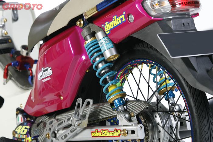 Paling Inspiratif Stiker  Di Batok Belakang Honda Kirana 